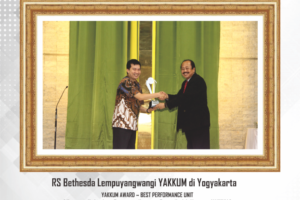 YAKKUM AWARD-3